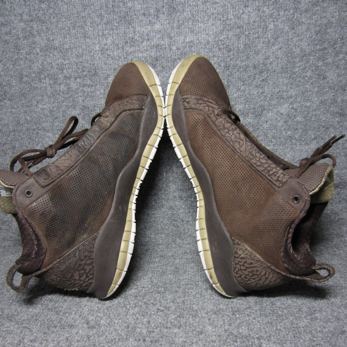 Nike Air Jordan Accolades 2010 Shoes Mens Size 11.5 Brown Sneakers 406846-201 Nike Air Jordan Accolades 2010 Shoes Mens Size 11.5 Brown  main image 2