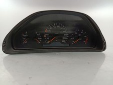 Compteur Mercedes 210