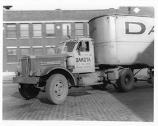 1949 Sterling Model Ws2-62 Diesel Truck Press Photo 0057 - Dakota 1949 Sterling Model Ws2-62 Diesel Truck Press Photo 0057 - Dakota