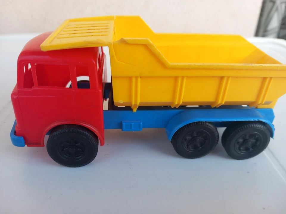 VERVE FIAT 682 PLASTICA   MADE IN ITALY - Immagine 2 di 4