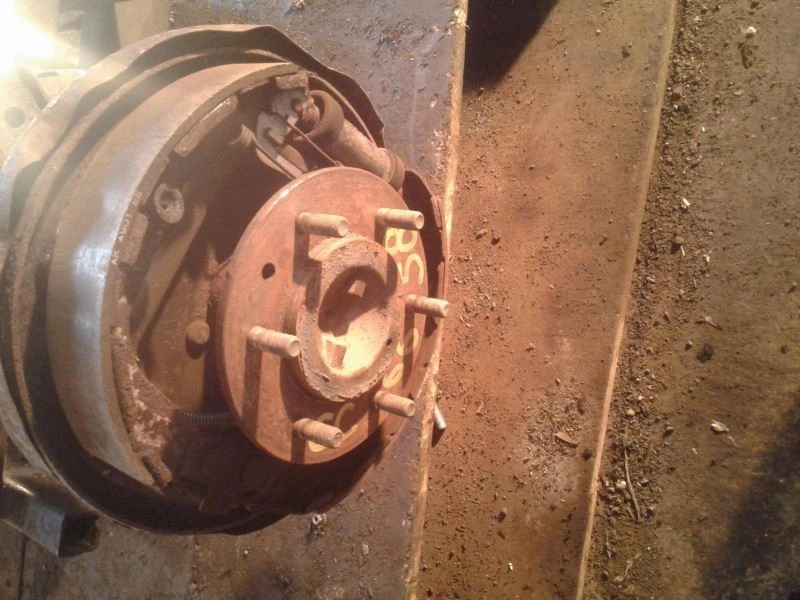 后端轴组件 98 1998 英菲尼迪 QX4 锁 140K 英里 — 第 3/4 张图片