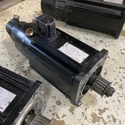 Rexroth Indramat MAC093A-0-LS-4-C/110-B-0/WI524LV 312483 Servomotor