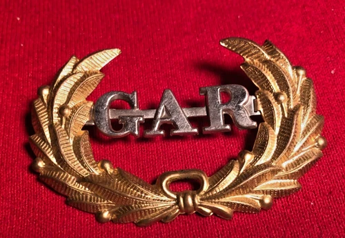 CIVIL WAR GAR MEMBERSHIP HAT WREATH BADGE