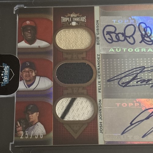 2011 Topps Triple Threads Bob Gibson/F.Hernandez/J.Johnson Auto/36 - Picture 3 of 4