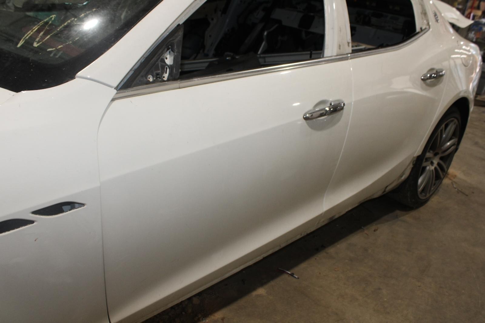 Maserati Ghibli 2014-2017 Front Left Door White
