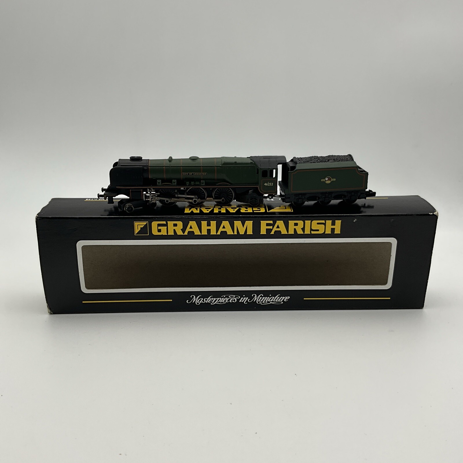 Picture 3 of 24