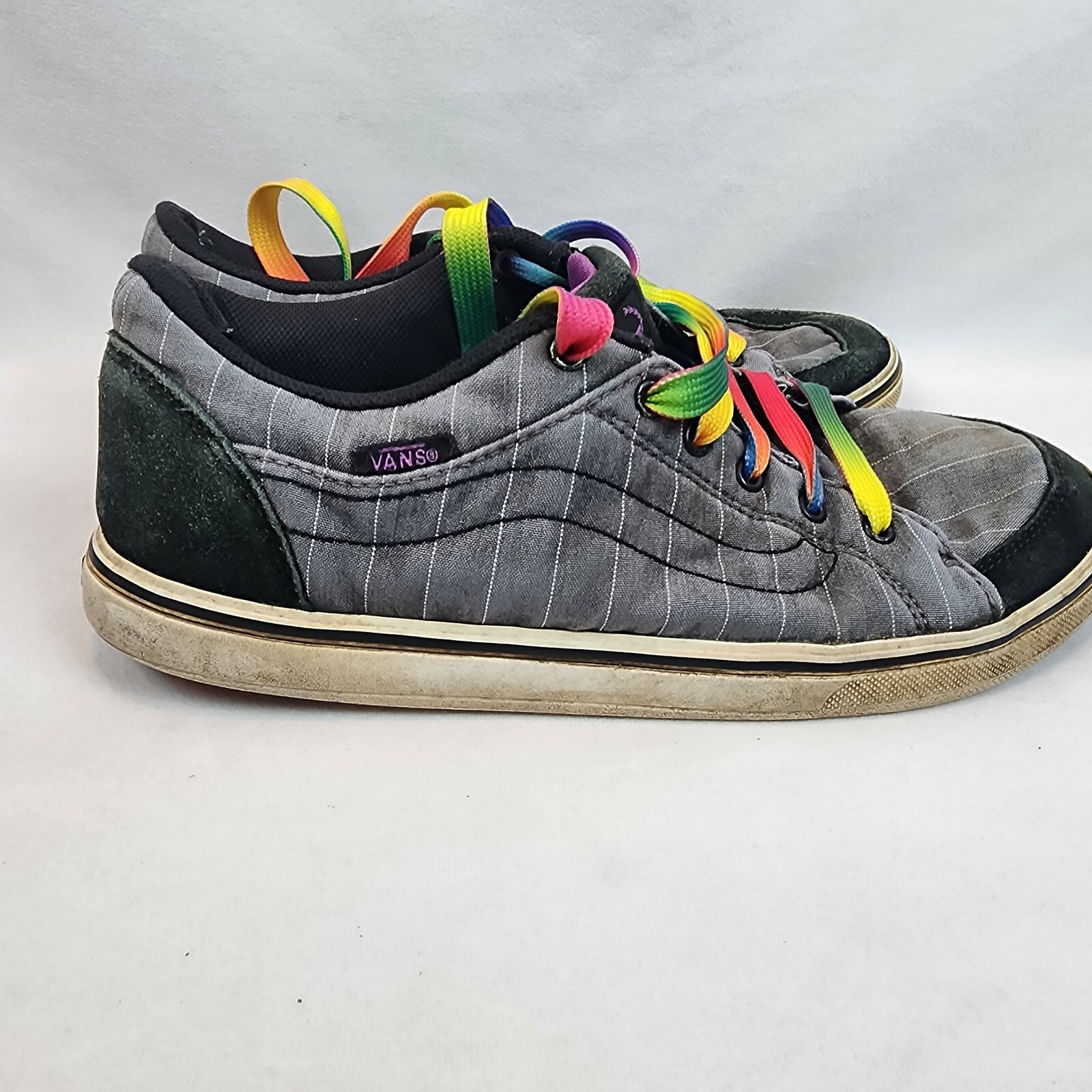 Vans Skyla Women's Size 7.5 Black Gray Purple White Pinstripe Skater Shoes thumbnail 6