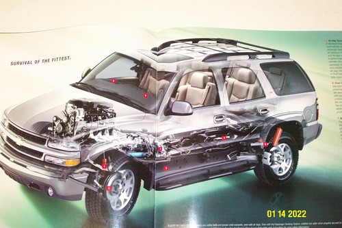 2006 Chevrolet Tahoe 26-page DELUXE Car Sales Brochure - LT Z71 Chevy - 第 2/2 張圖片