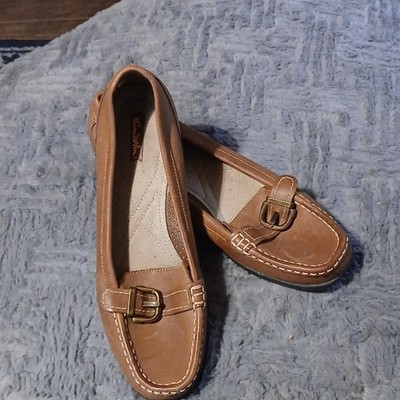 Thom McAn Brown Leather Loafer Flats Buckle Accent Slip On Women's