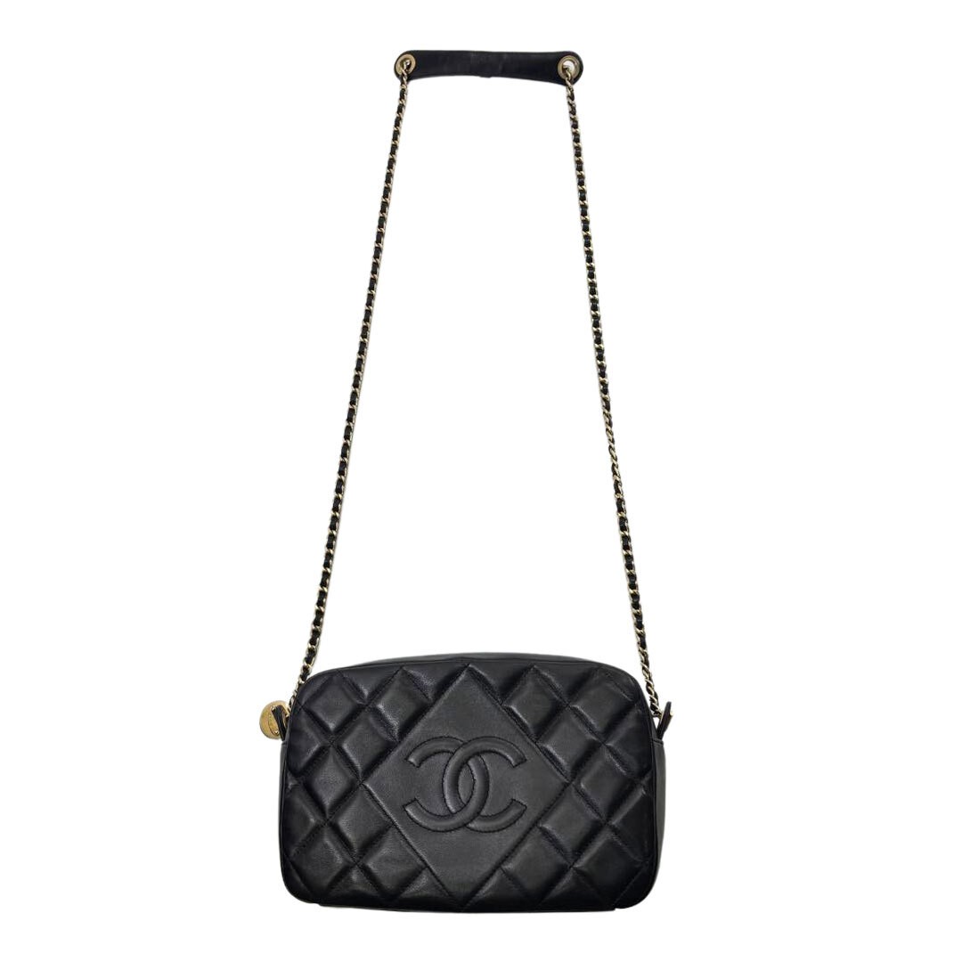 CHANEL 21cm Diamond CC Matelass Lambskin Shoulder Bag Black Gold Hardware Chain