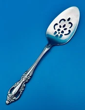 Oneida Raphael Pierced Pie Cake Server 8 3/8" Stainless Flatware Silverware