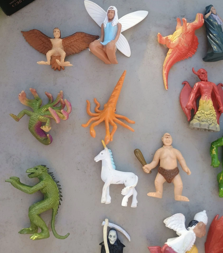 Rare Lot Of 41 Vintage 1970s K Toys Monster Movie Mini Figures - Image 2 of 4