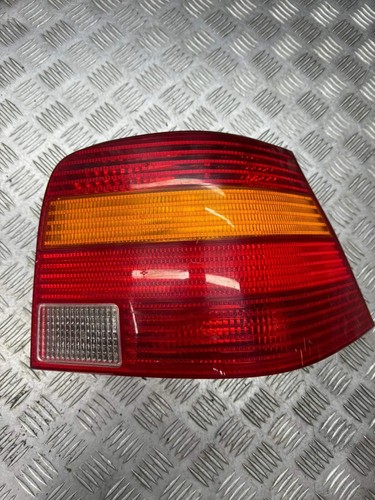 VW GOLF IV 1J1 Rücklicht hinten rechts 1J6945096AA 1.60 Petrol 77kw 23982012