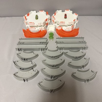 Hexbug Nano Playset with Robot Bugs Tracks
