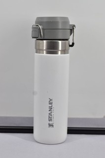 Stanley 24 Oz White Travel Mug With Stainless Steel & Leak Proof Lid
