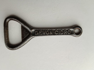 RARE VINTAGE CAST IRON BOTTLE OPENER : DEVON CIDRO