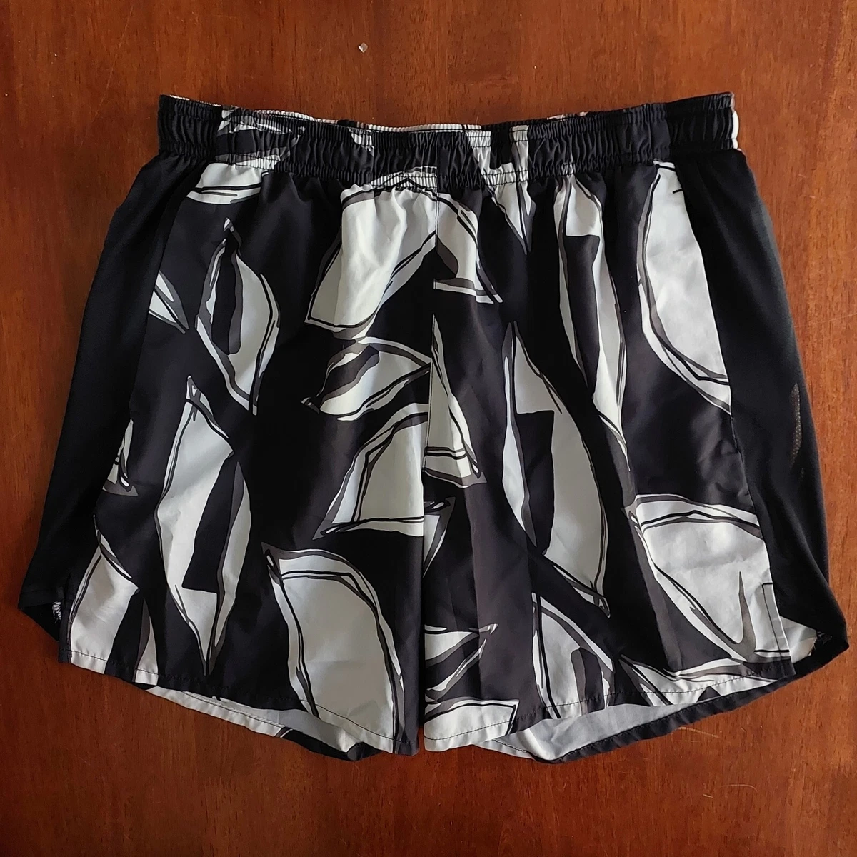 nike running cycling shorts
