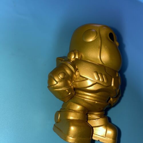 Figura Vinilo Dorada Exclusiva OOSHIES Golden Buzz Lightyear Disney Pixar - Imagen 2 de 7