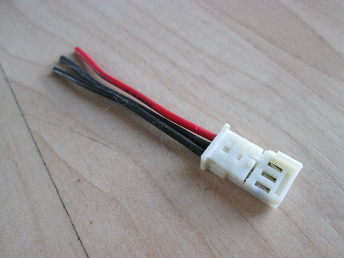 Freightliner Cascadia White 3-Pin Connector for Switch Console 