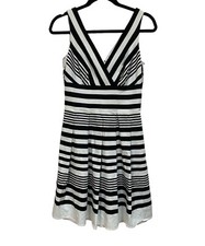 White House Black Market Dress Striped Sleeveless Pleated Women Size 4 Preppy