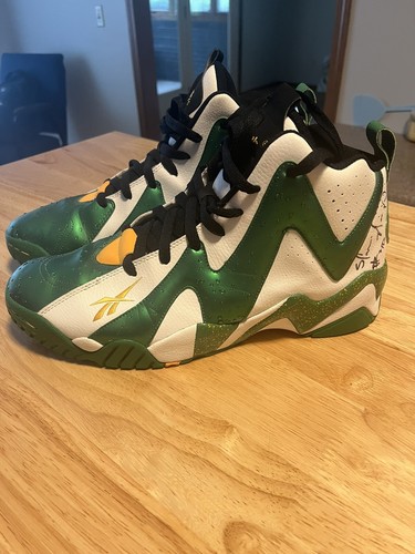 AUTOGRAPHED Shawn Kemp Reebok Kamikaze 