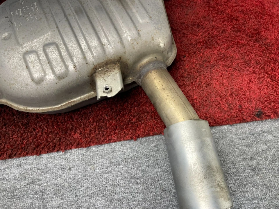 BMW E93 E90 E92 335I REAR SECTION EXHAUST MUFFLER BARREL CHROME TIPS OEM 119K - Image 3 of 4