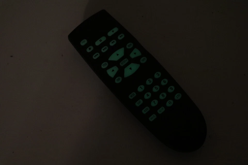 2004 Nissan Quest DVD traseiro entretenimento controle remoto assento traseiro fabricante de equipamento original M4C477072 - Imagem 3 de 3