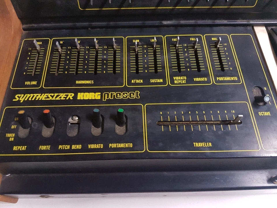 SINTETIZADOR KORG 900 CS - Imagen 3 de 4