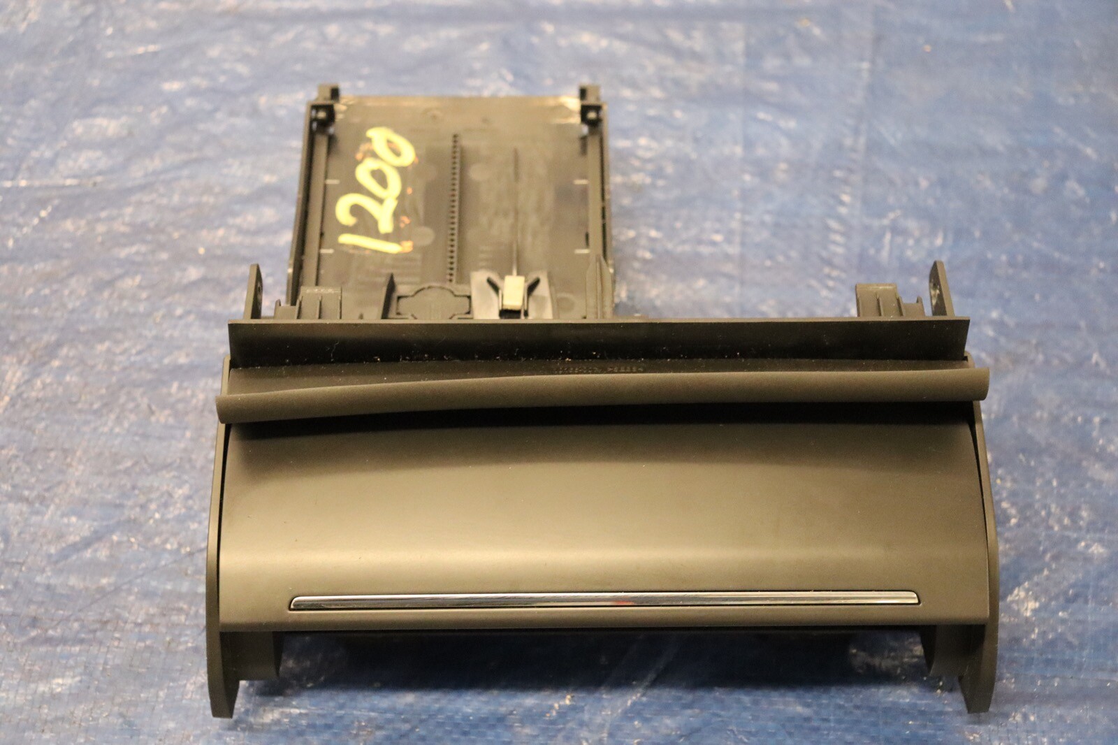 2017 17 MASERATI GHIBLI SEDAN S 3.0L V6 OEM USB & AUX PORT W POCKET #1200