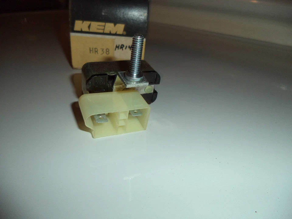 RELÉ DE CUERNO HR-147 HR147 72-73 CHEVY PONTIAC 73-74 OLDS 73 BUICK GMC SPRINT Foto 2 de 4