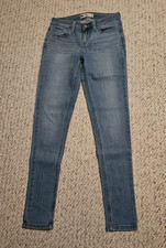 Levi's Women's Stretch Jeans Leggins Light Wash EUC  Size 2 #587