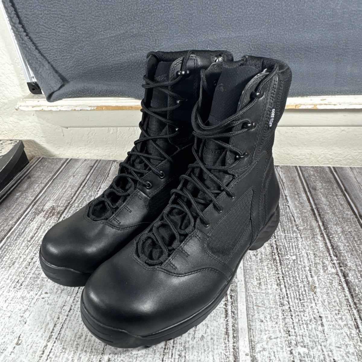 Danner Kinetic Side-Zip 8in GTX Mens Black Leather Uniform Boots