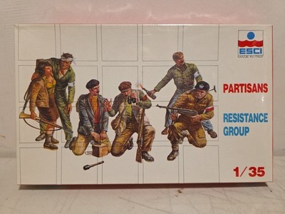 ESCI Model Kit #5009 Partisans Resistance Group 1:35 Scale Plastic 1983 NISB