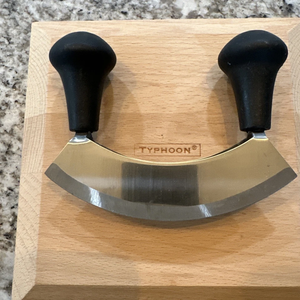 Juego de picadora y tabla de madera Typhoon grande de acero inoxidable para cocina Foto 4 de 4