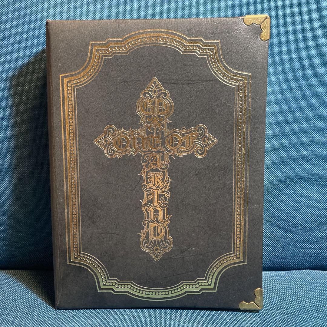 G-DRAGON ONE OF A KIND（Gold Edition） G-DRAGON - One Of A Kind (1st Mini Album / Gold Version