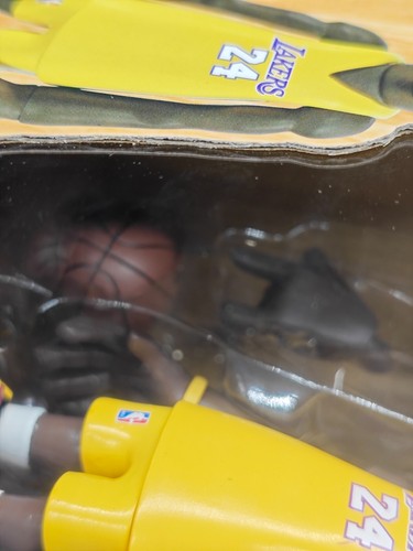Mindstyle x CoolRain NBA Kobe Bryant Yellow 5” LA Lakers Collectible Figure - Picture 9 of 11