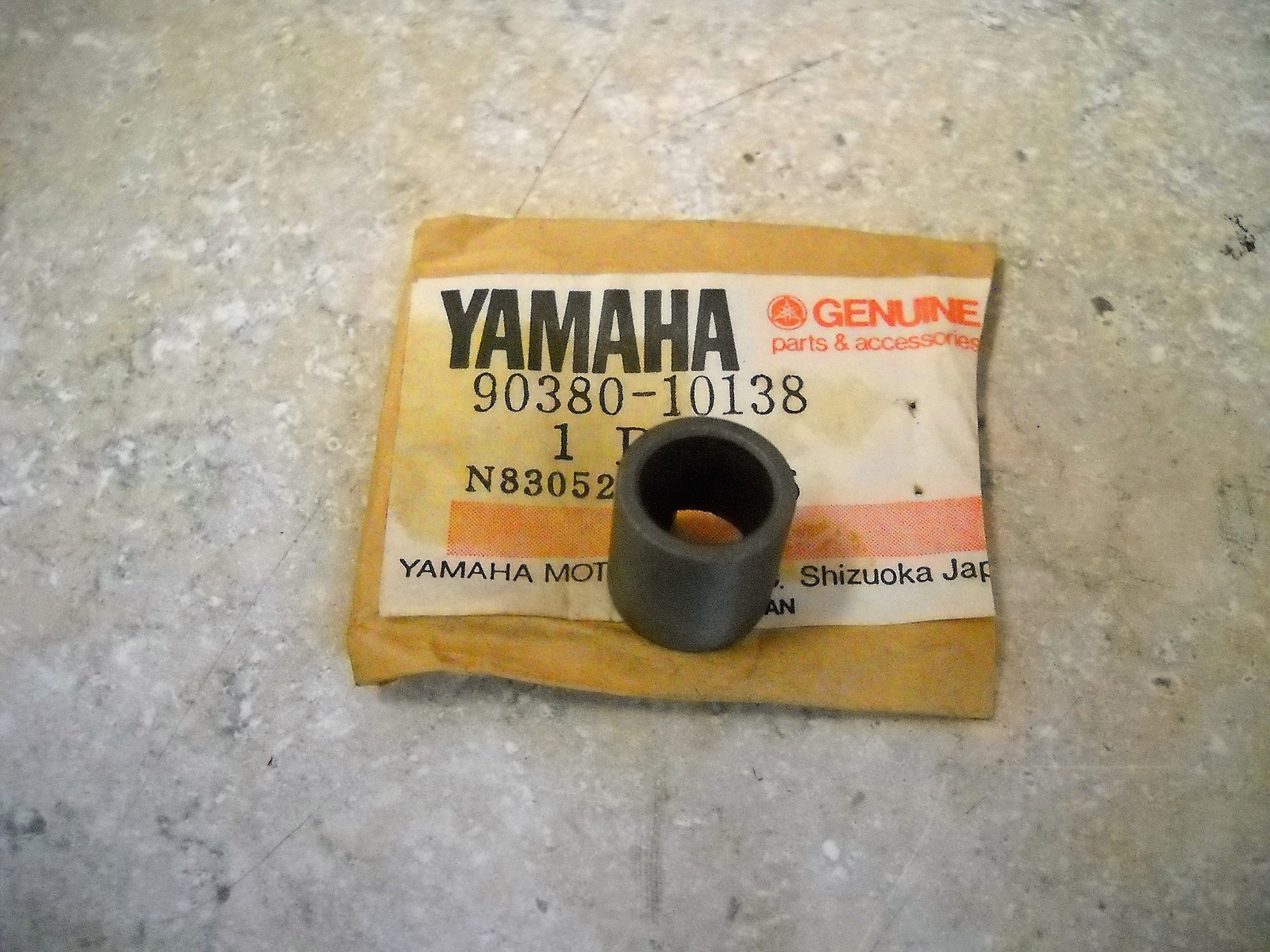 NOS OEM Yamaha Water Pump Bushing 1983 YZ250 YZ490 Comp Motocross 90380
