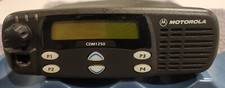 Motorola CDM1250 UHF 40 Watts 64 Ch 403-470 Mhz Ham AAM25RKD9AA2AN Very Good