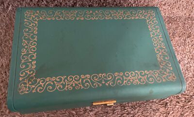 Vintage Farrington Jewelry Box 1950 s Green 9.5x7x3.25  Lined, Needs Repair