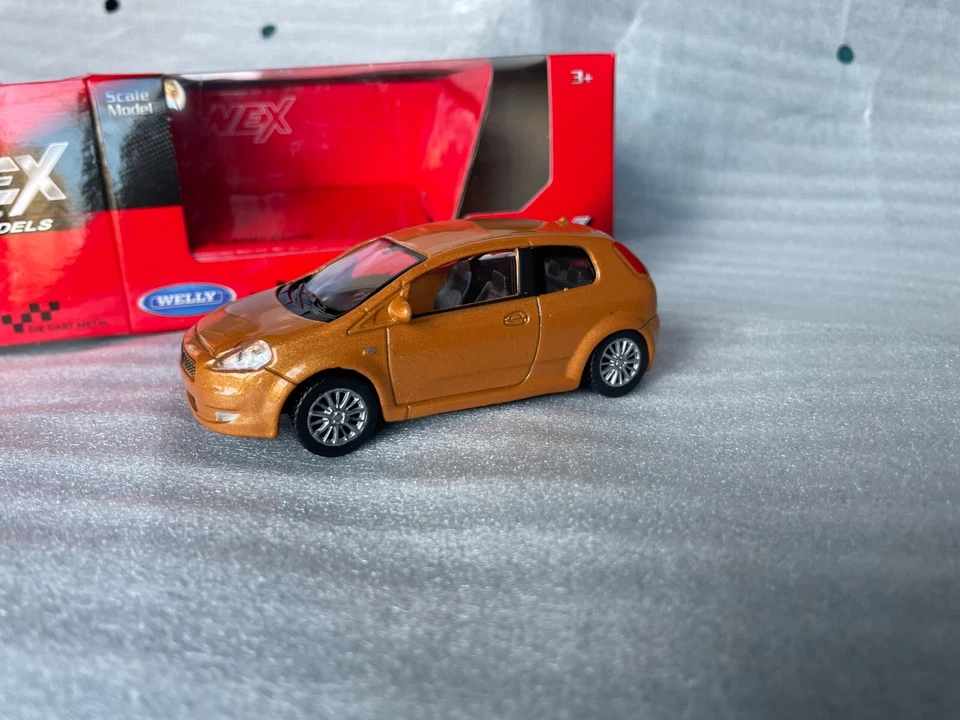 FIAT GRANDE PUNTO 3 porte 1/43 WELLY NEX automodello modellino METALLO die cast - Immagine 3 di 4