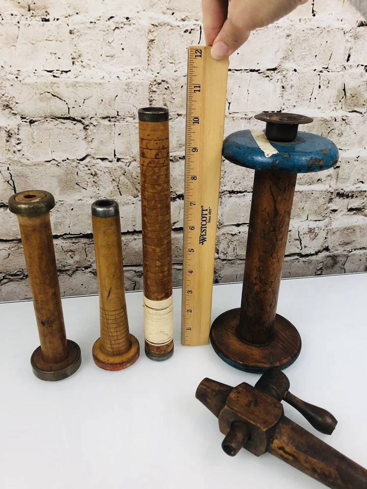 Lot Vintage Industrial Wood Textile Mill Spools Bobbins Spindles Yarn  - Image 4 of 4