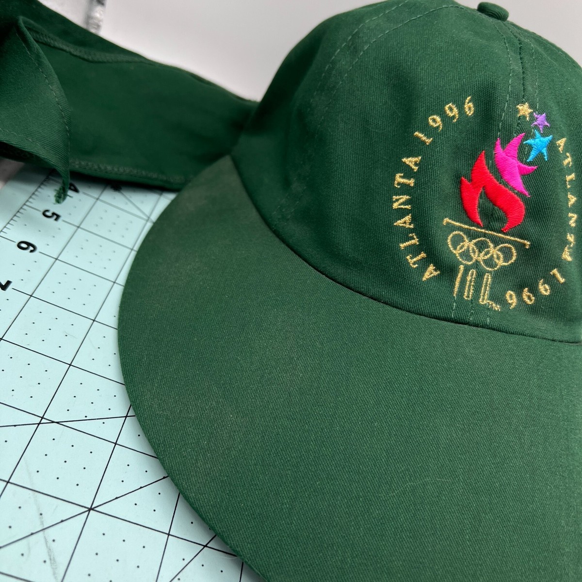 ATLANTA 1996 OLYMPICS green Sun Bonnet Neon 1996 Atlanta Olympics “Atlanta!” Rope Hat Sold  main image 3