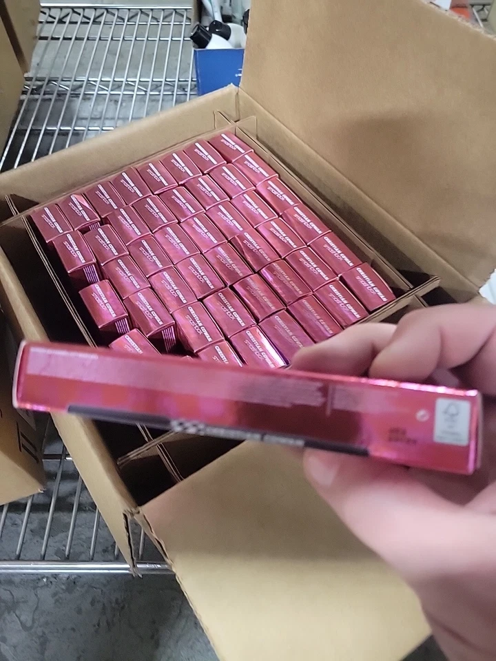 Lash Silhouette: Mascara Set by Smashbox, 2 piece set - Image 2 of 4