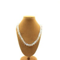 Mineralien Und Edelsteine. Halskette Perlen Quarz Titan 8 Mm Kette Aus Stahl