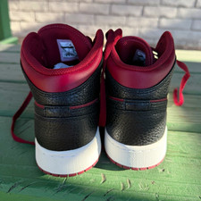 Nike Air Jordan s 1 Mid GS team Red Black 554...