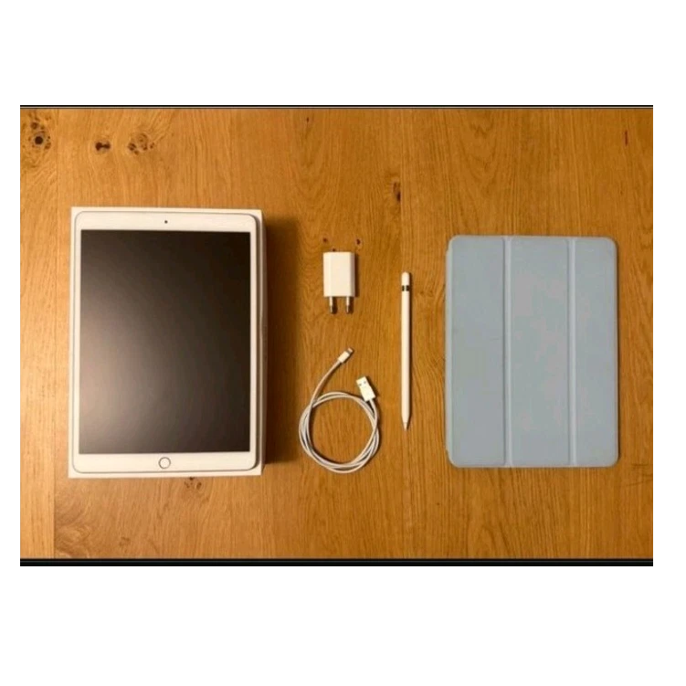 Apple iPad (9th generation) · 64GB · Wi-Fi, Foto 1 von 5