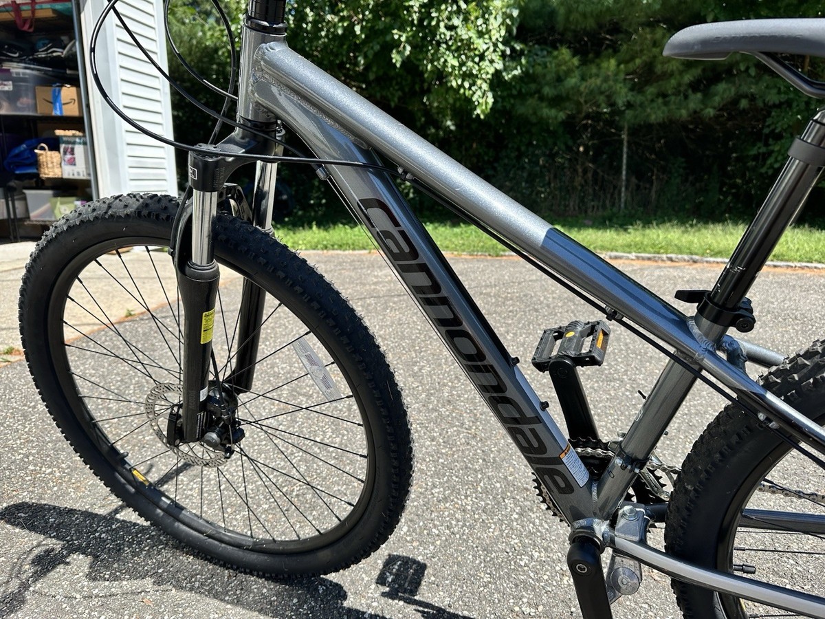 Cannondale Catalyst Mountain Bike Size Medium
