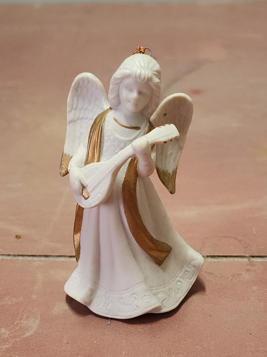 Vintage Homco #5724 White Porcelain Gold Accent Angel Figurine