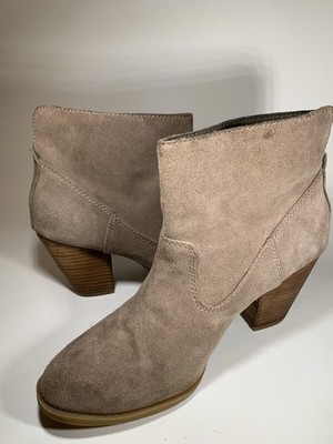 nine west tan ankle boots
