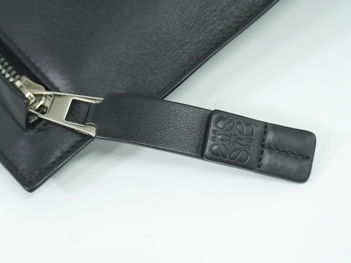 クラッチバッグ LOEWE CLUTCH BAG (CANBSPPX01 BLACK) Loewe Black Leather Puzzle Fold Clutch | italist